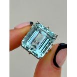 Large Art Deco Aquamarine Cocktail Ring in Platinum