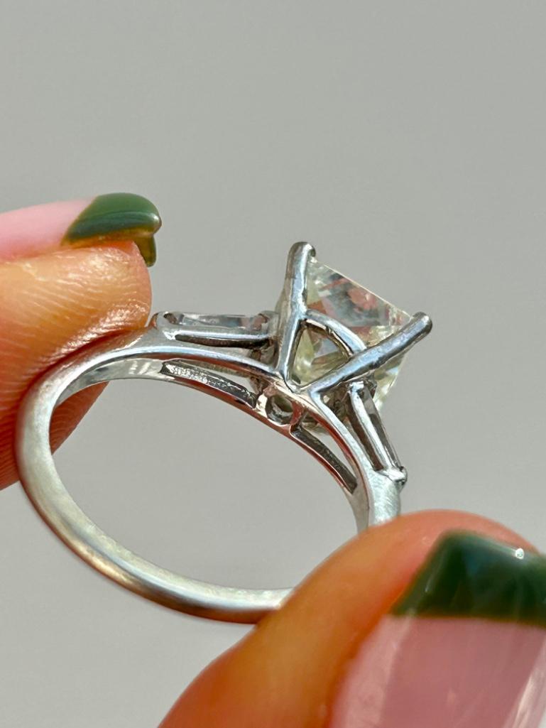 Vintage 2.5 Carat Diamond Princess Cut Ring - Image 6 of 6