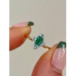 Art Deco Era Emerald and Diamond 18ct Gold x Platinum Ring