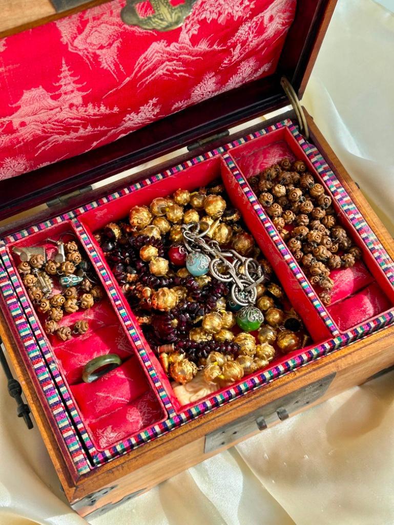 Antique Jade & Wooden Boxed Filled with Jewellery - Image 5 of 5