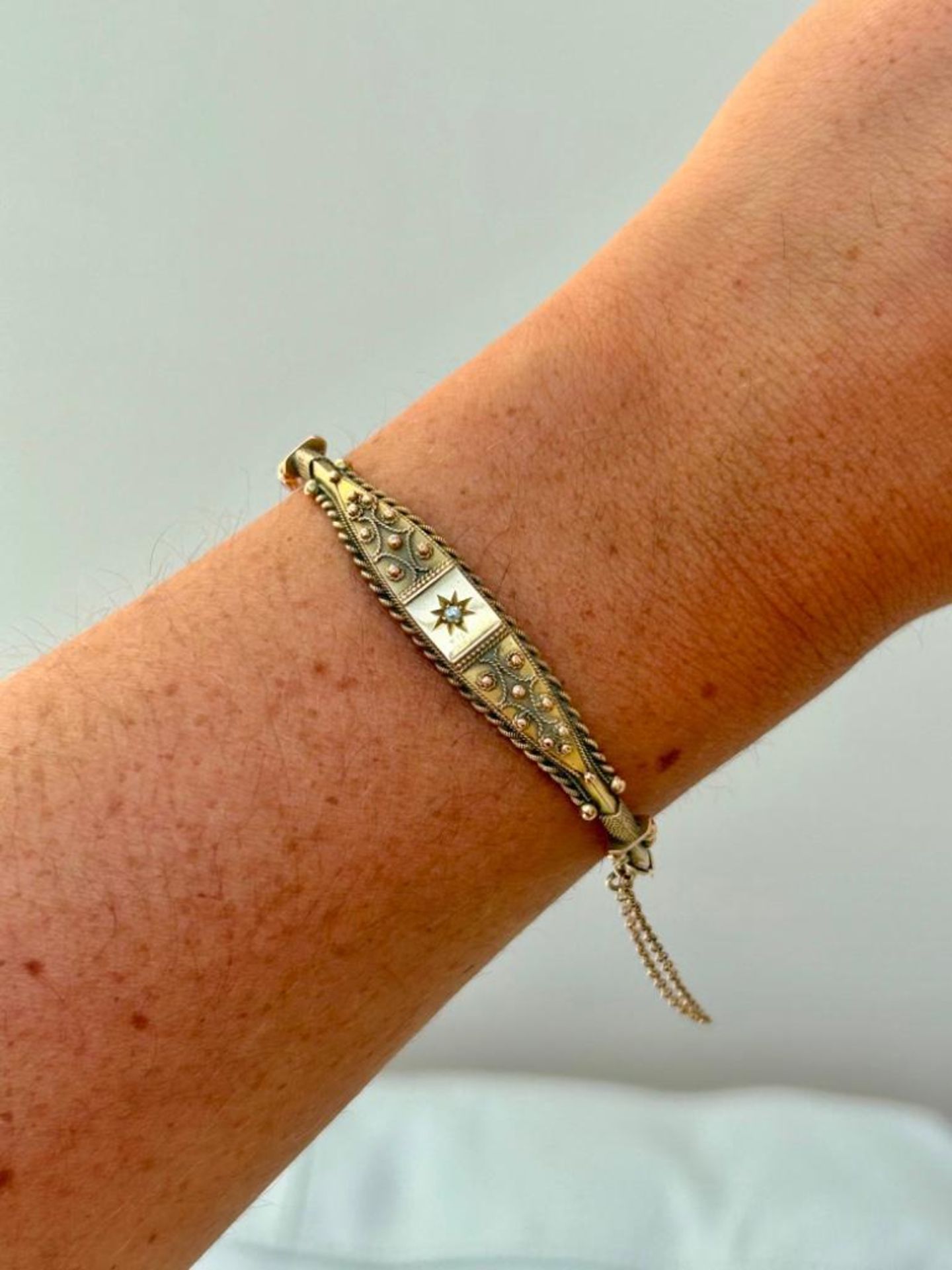 Antique Gold Diamond Bangle Bracelet - Image 2 of 6