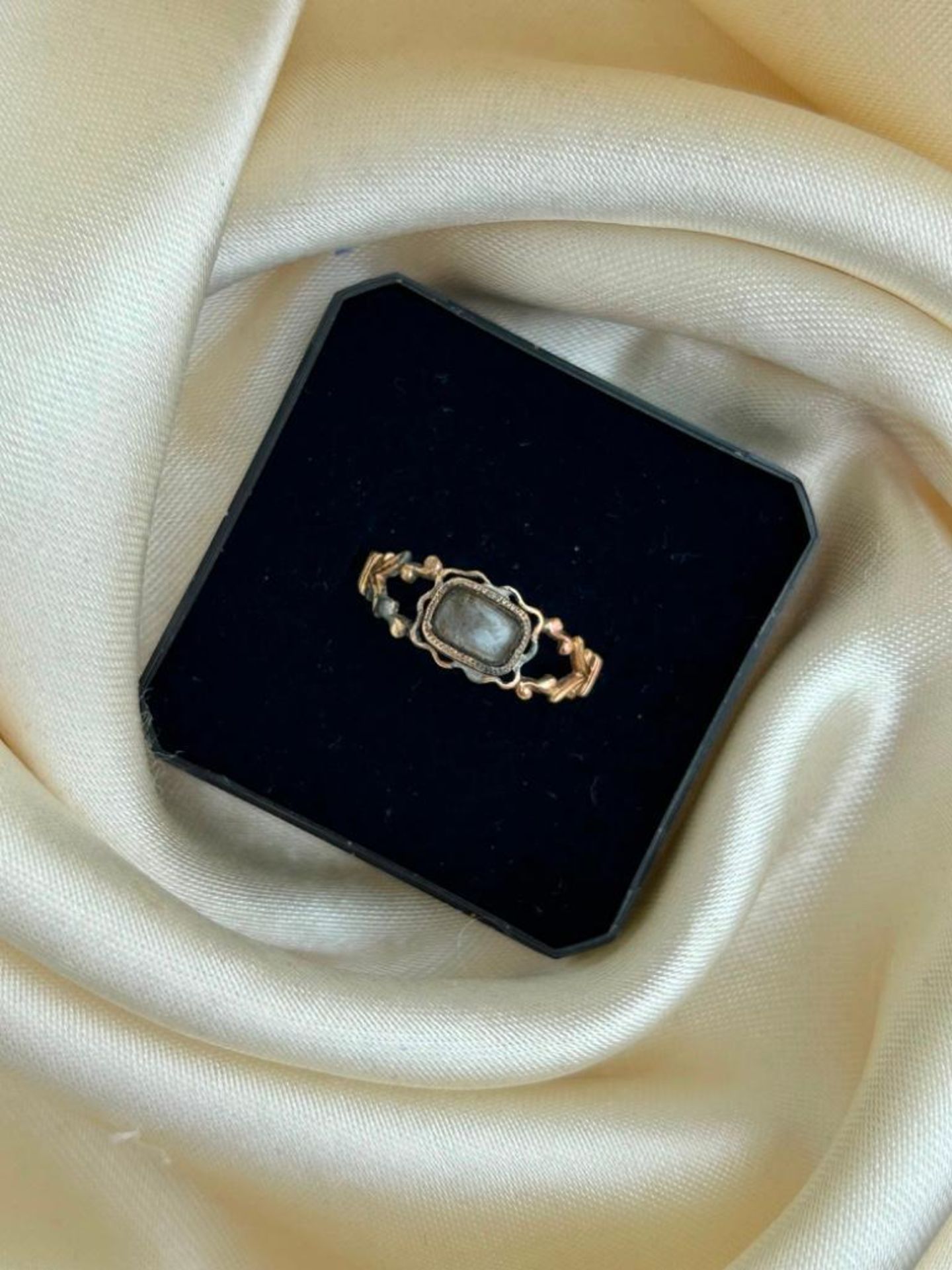 Antique Gold Georgian Era Locket Front Ring - Image 3 of 5