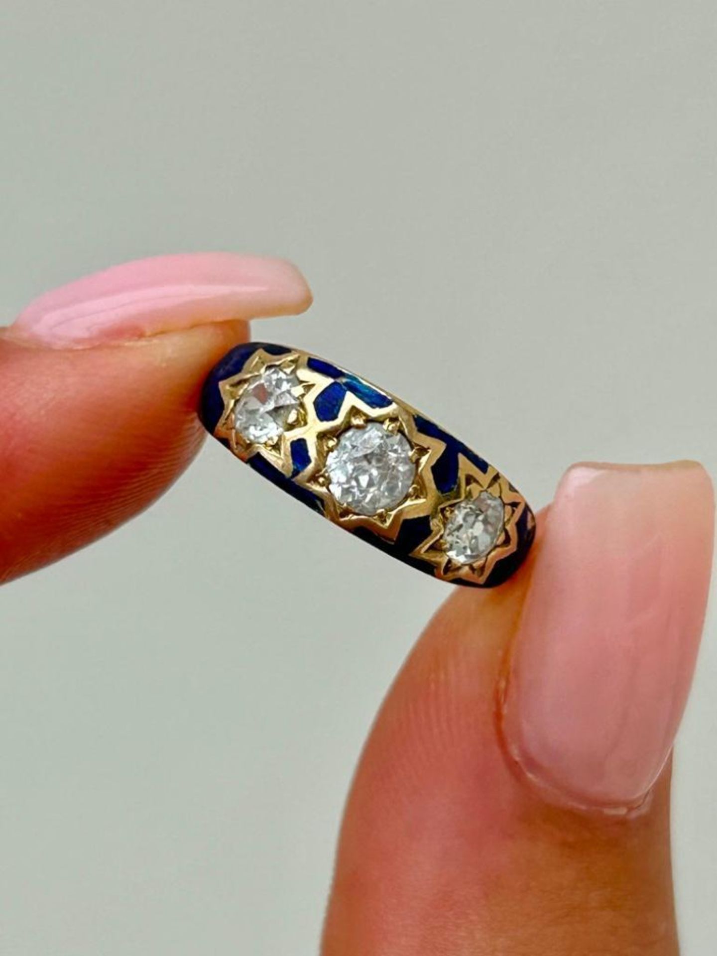 Victorian Chunky 18ct Yellow Gold Approx .90 Diamond OMC Blue Enamel Triple Starburst Ring