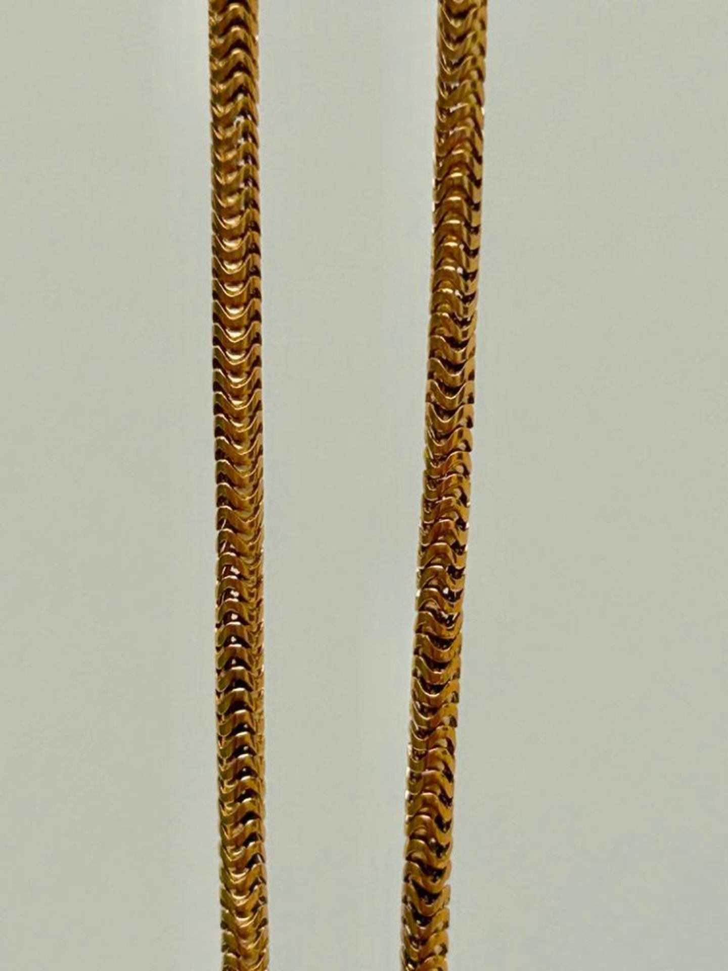 Antique 18ct Yellow Gold Snake Link Double Dogclip Long Chain with TBar - Image 5 of 8