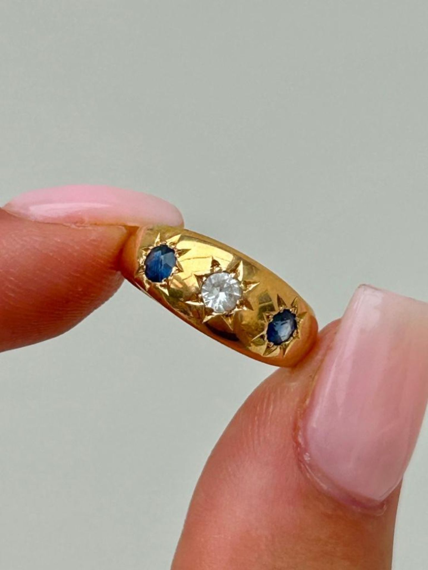 Antique 18ct Gold Sapphire and Diamond 3 Stone Star Ring