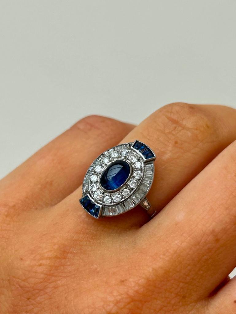 Antique Art Deco Cabochon Sapphire and Diamond Cluster Ring in Platinum - Image 2 of 5