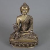 Buddha Bhaishajyaguru - sog. Medizinbuddha, sinotibetisch, in Padmasana auf doppeltem Lotossockel, 