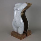 Monogrammist "I.M." - Weiblicher Torso, 20. Jh., zweiteilige Skulptur, Messing, teils poliert, teil