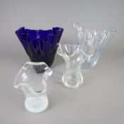 Vier Vasen in "Fazzoletto"- Form - Murano, Italien, Taschentuchvasen mit mehrfach gefältelter Wandu