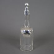 Karaffe in Flaschenform/ Dekanter - USA, Silver-Overlay im Art Déco-Stil mit Martelézier, gemarkt „
