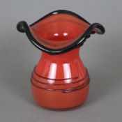 Art Déco-Vase - Lötz Witwe Klostermühle, um 1915/20, "Tango"- Serie, Klarglas mit rotem Unterfang, 