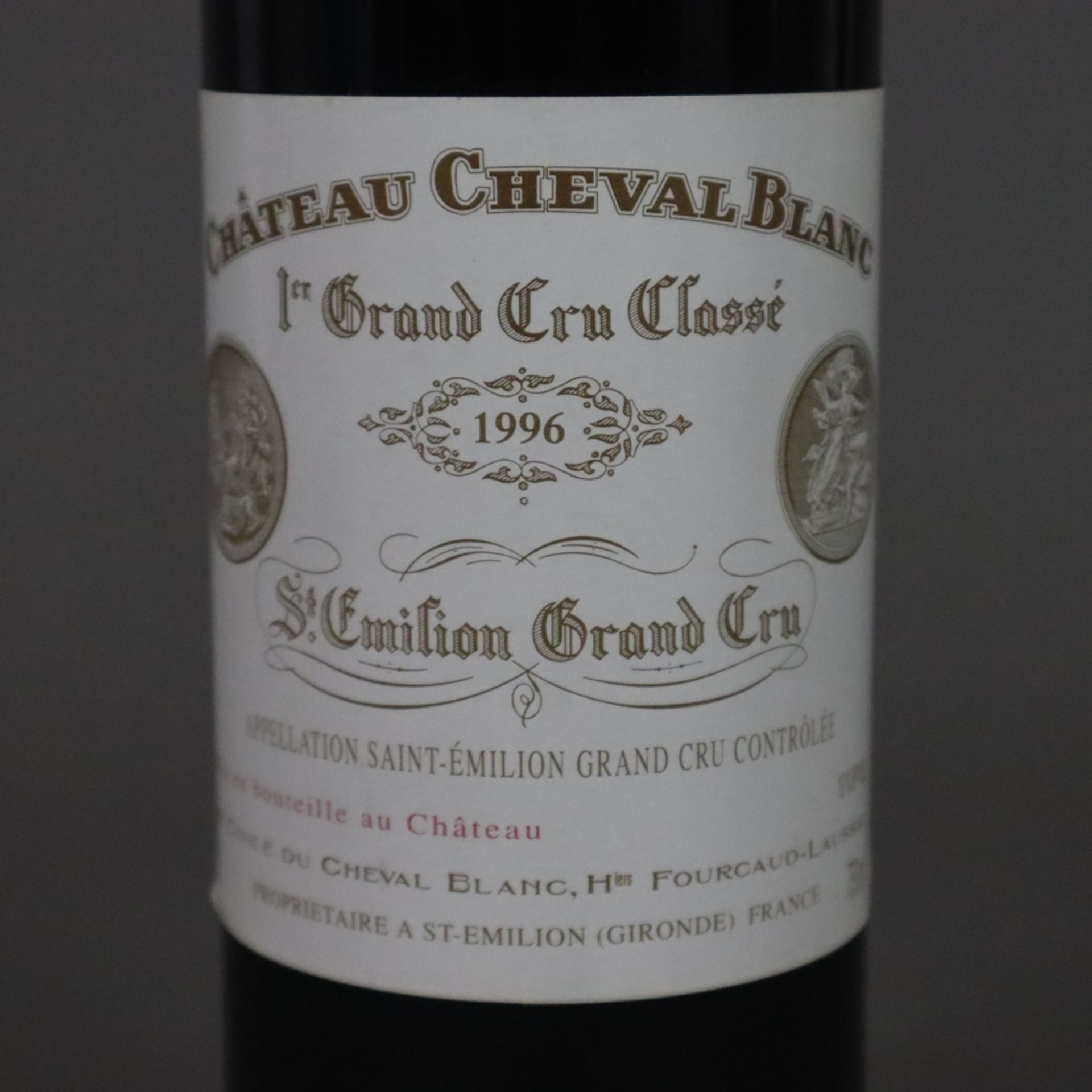 Wein - 1996 Château Cheval Blanc, Saint-Emilion 1er Grand Cru Classé, France, 750 ml. - Bild 3 aus 6