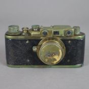 Russische "Gold"- Leica - Nachbau der Leica III, gemarkt "Leica D.R.P. Ernst Leitz Wetzlar / Nr. 30