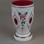 Ranftbecher/Vase - Böhmen nach 1900, rot gefärbtes Kristallglas mit Milchglasüberfang, geschliffen,