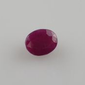 Loser Rubin - 4,96 ct, leicht purpurrot, Ovalschliff, Maße: 12 x 9,5 x 4,8 mm, opak, unbehandelt, i