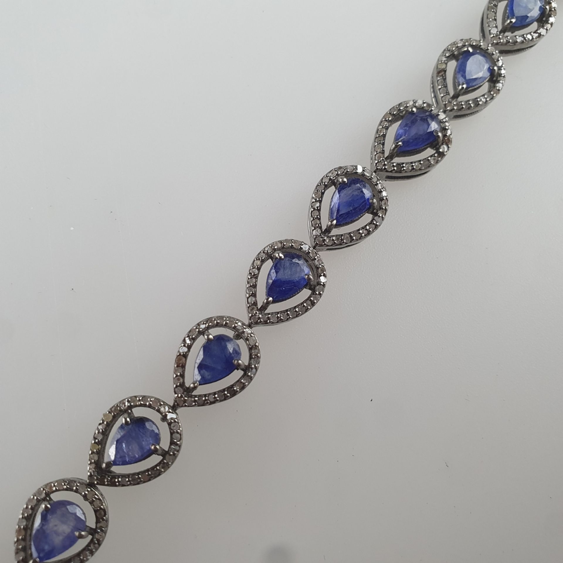 Silberarmband mit Saphiren und Diamanten - Sterling Silber 925/000, ausgefasst mit 15 tropfenförmig - Bild 3 aus 5