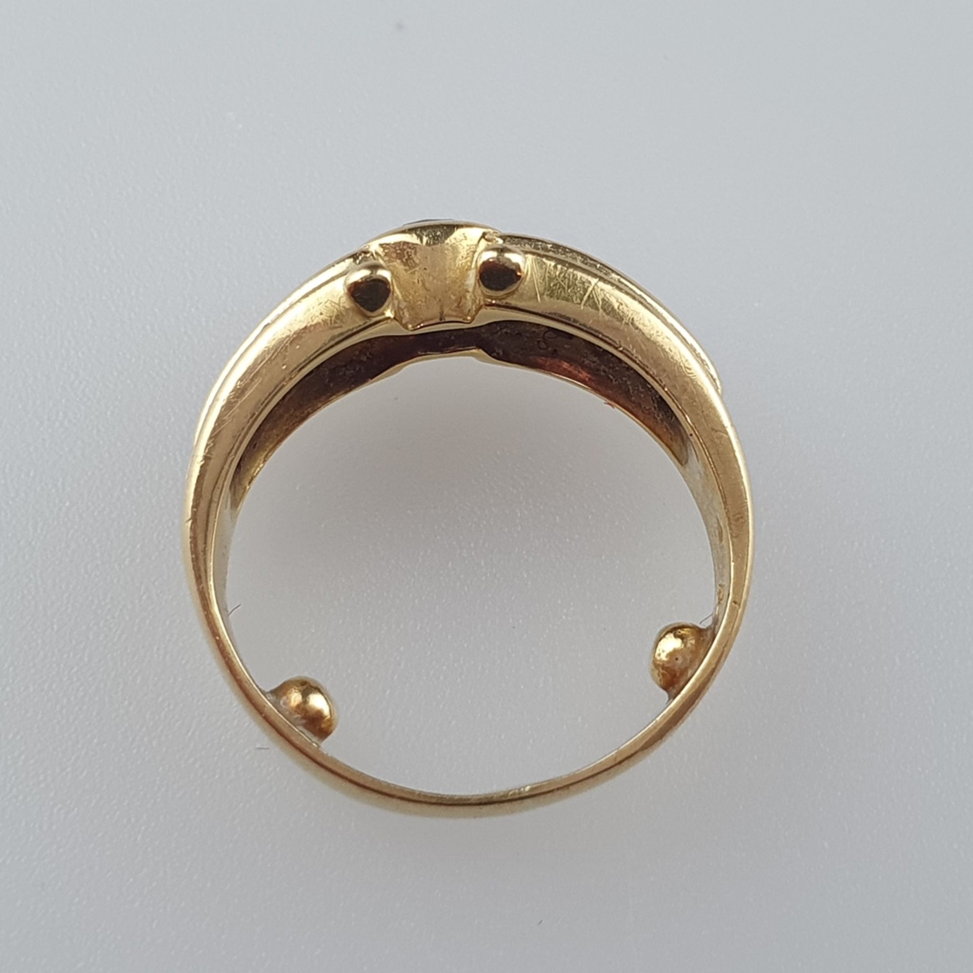 Diamantring - Gelbgold 750/000, gestempelt, zentraler Brillant von ca. 0,18ct., Gewicht ca.5,1 g, R - Bild 5 aus 5