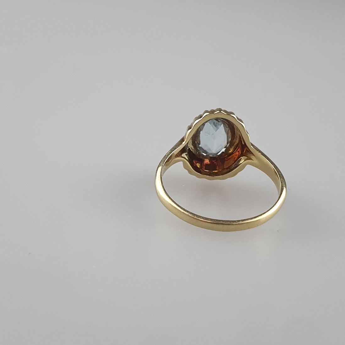 Aquamarinring - Gelbgold 585/000 (14K), innen gestempelt, ovaler facettierter Aquamarin in reliefie - Image 5 of 7