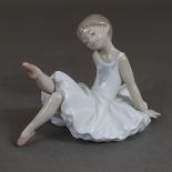 Porzellanfigur "Kleine Ballerina III", Lladro, Spanien, Modellnr. 8127 (Produktion 2010 eingestellt