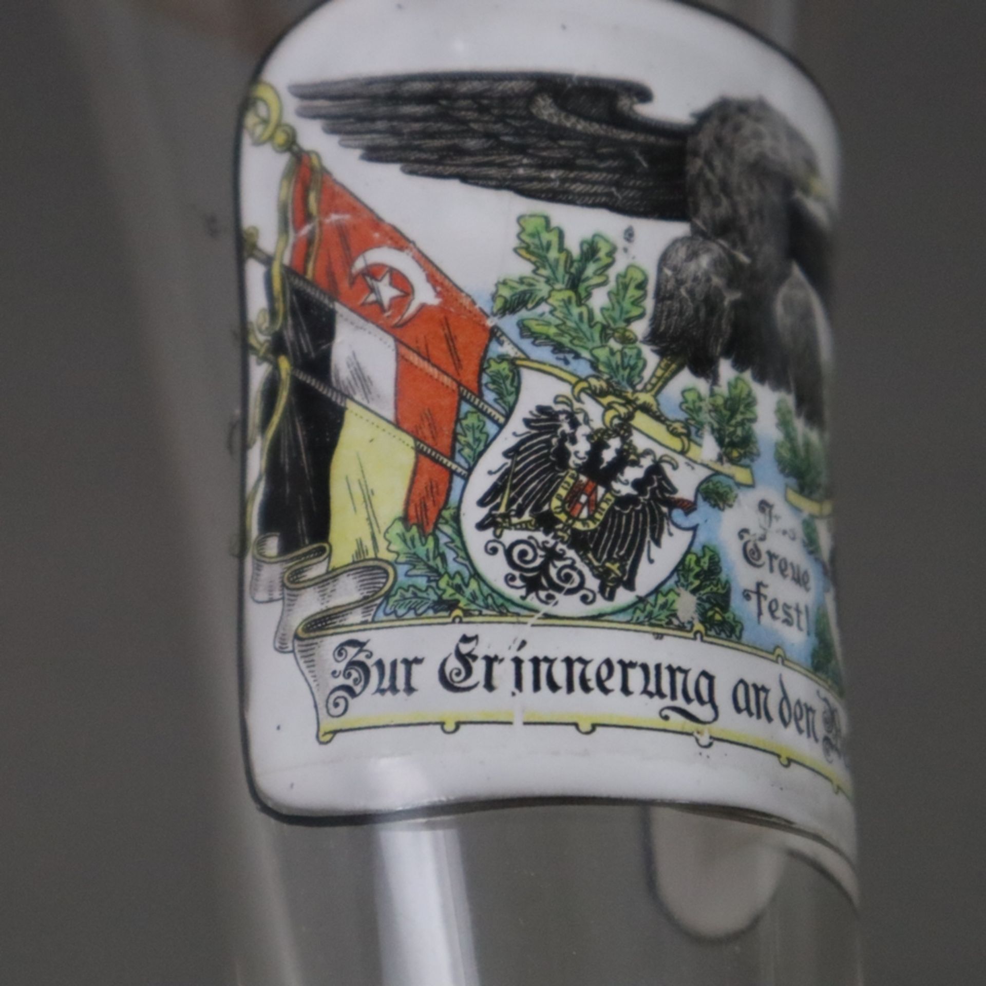 Erinnerungsglas - "Zur Erinnerung an den Weltkrieg 1914-15", Klarglas, schauseitig mit polychromem - Image 5 of 7