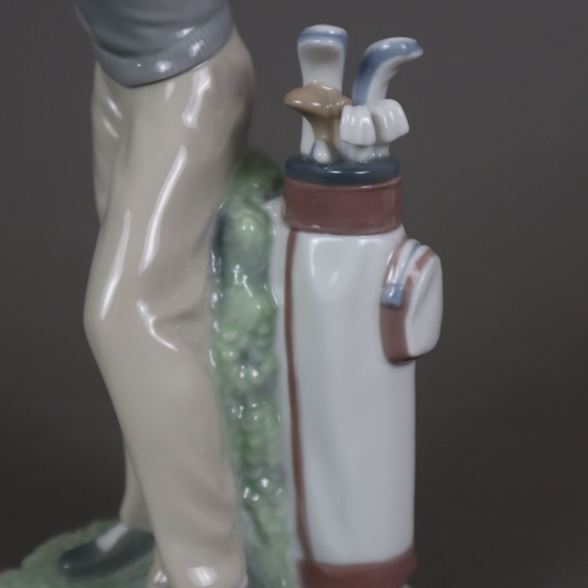 "Golfspieler" - Lladro, Spanien, Porzellan, Entwurf: Vicente Martinez (1972), Modellnummer 4824, po - Bild 5 aus 8