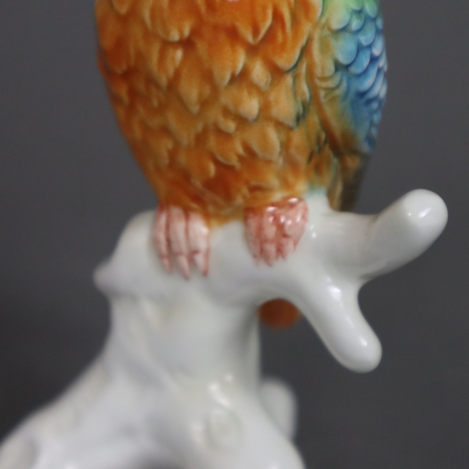 Figur "Eisvogel auf Ast" - Goebel, Keramik, polychrom bemalt, Boden mit Manufakturmarke 1979-1990 u - Bild 3 aus 6