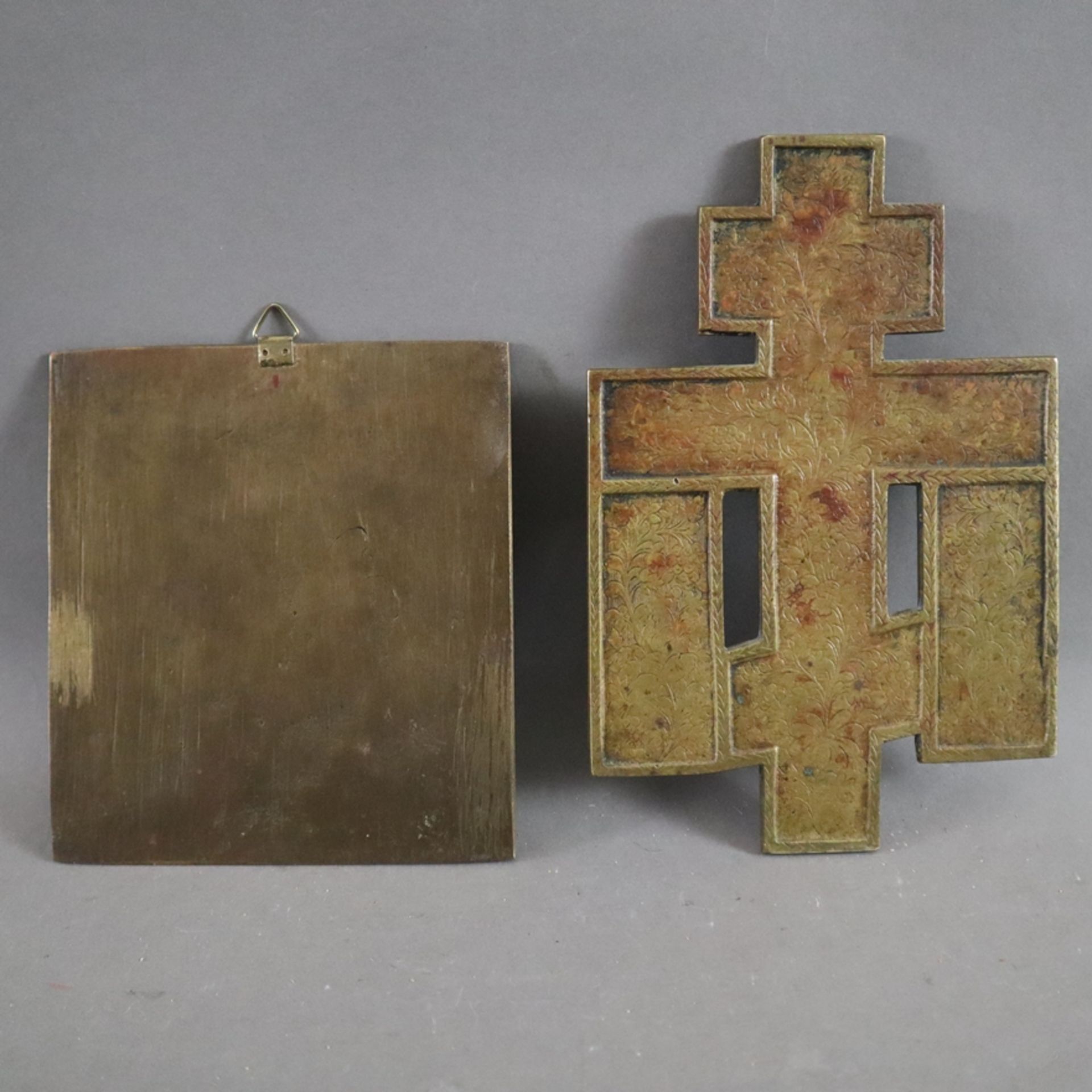 Zwei Reiseikonen - Russland, 19. Jh., Bronzelegierung, teils emailliert, 1x "Johannes der Täufer" r - Image 10 of 10