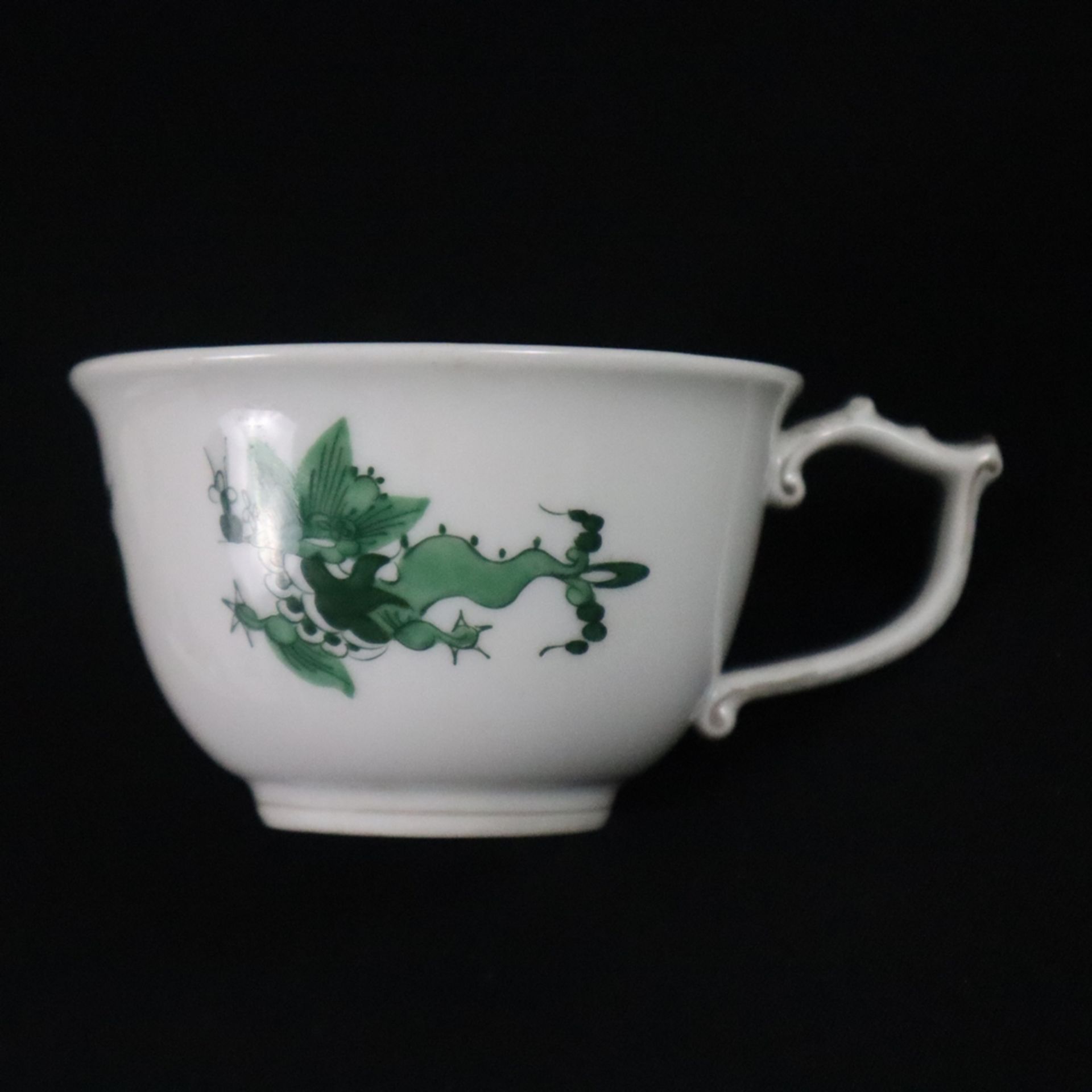 Mokkatasse mit Untertasse - Meissen, Porzellan, Dekor "Ming-Drache" in Grün und Grau, glatte Form m - Bild 2 aus 6