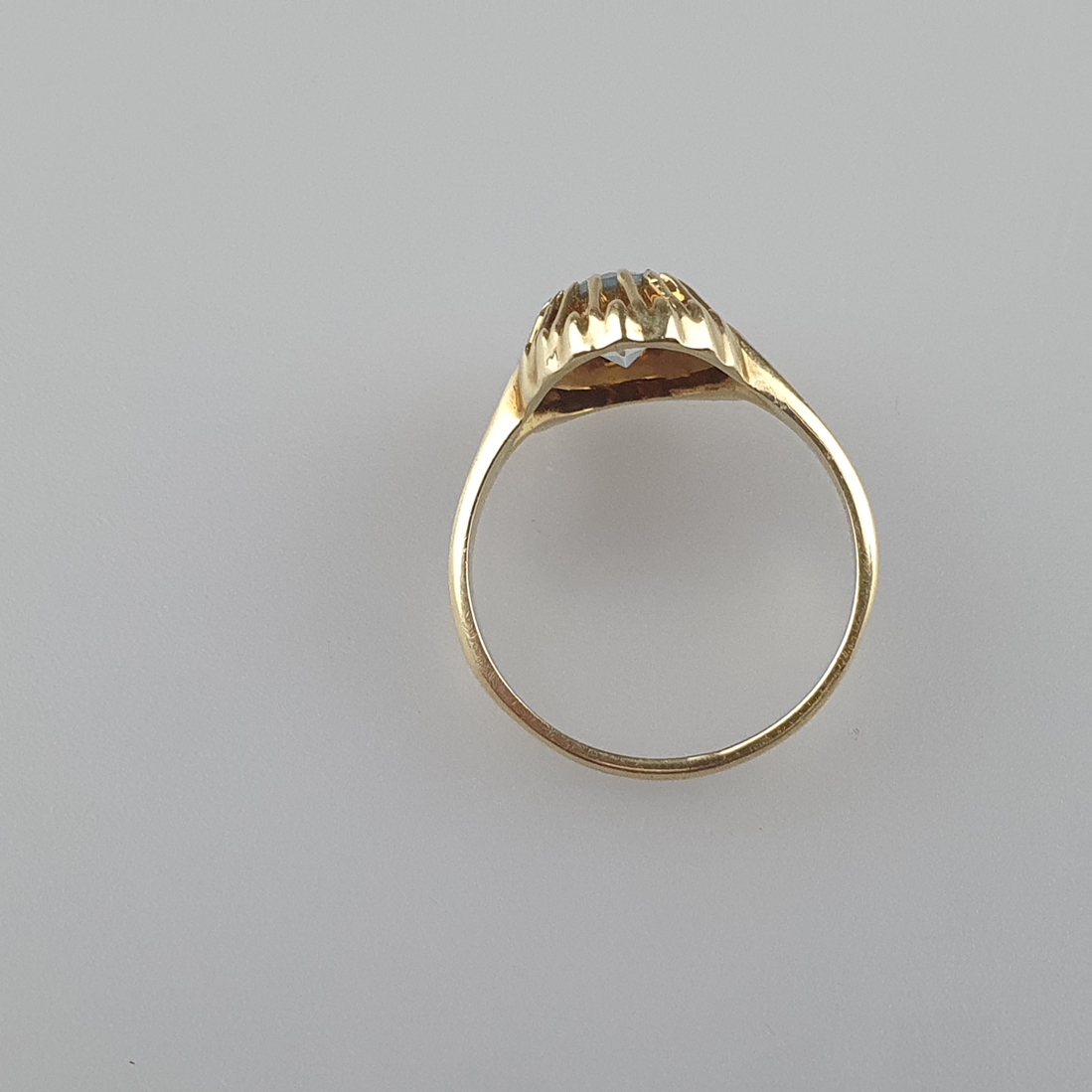 Aquamarinring - Gelbgold 585/000 (14K), innen gestempelt, ovaler facettierter Aquamarin in reliefie - Image 6 of 7