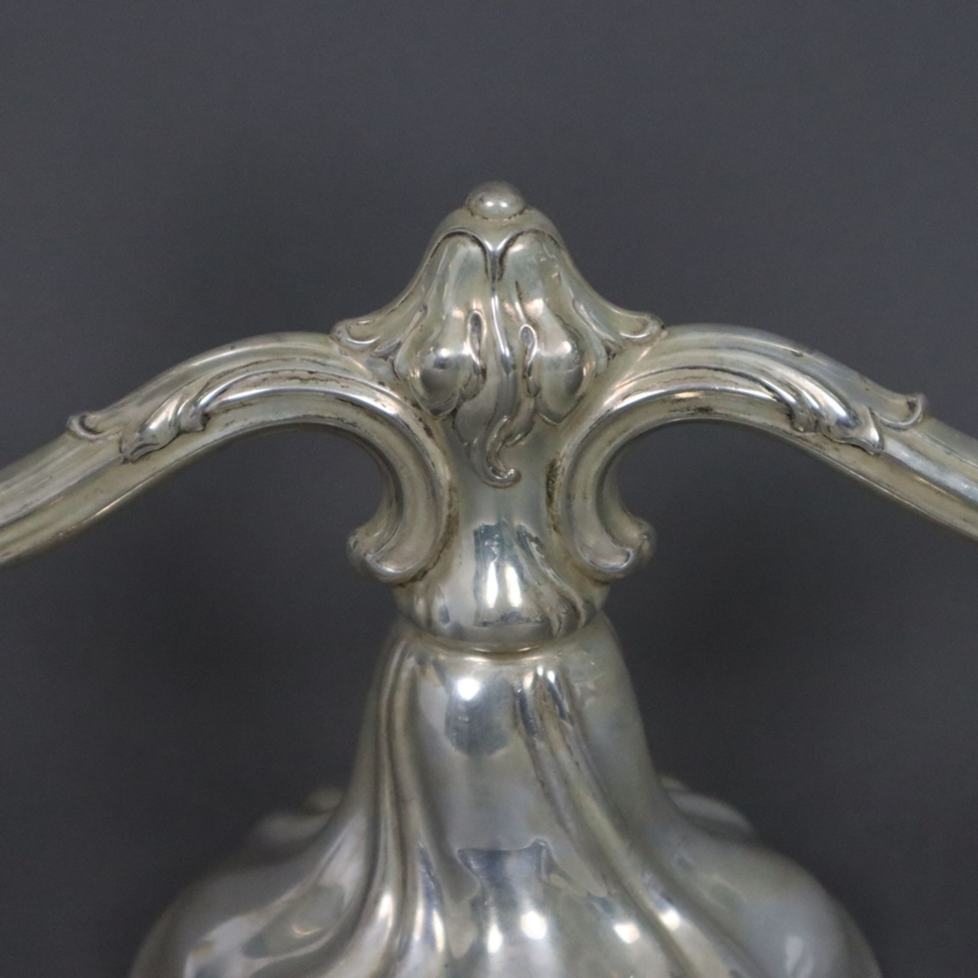 Kerzenständer - 2-flammig, 800er Silber, punziert „800“ mit Krone, Halbmond u. Herst.-Punze (Kelch) - Bild 3 aus 6