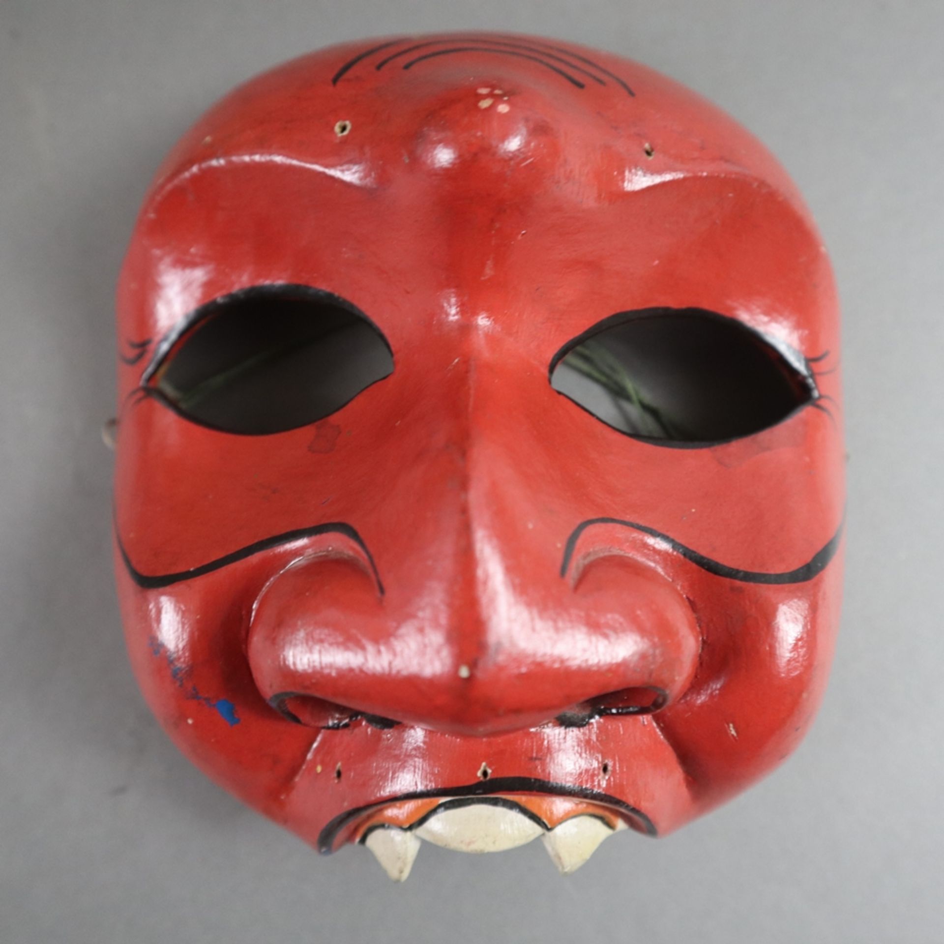 Konvolut von acht Masken - Indonesien, Holzmasken mit buntem Dekor, verschiedene Motive, Ausführung - Bild 3 aus 9