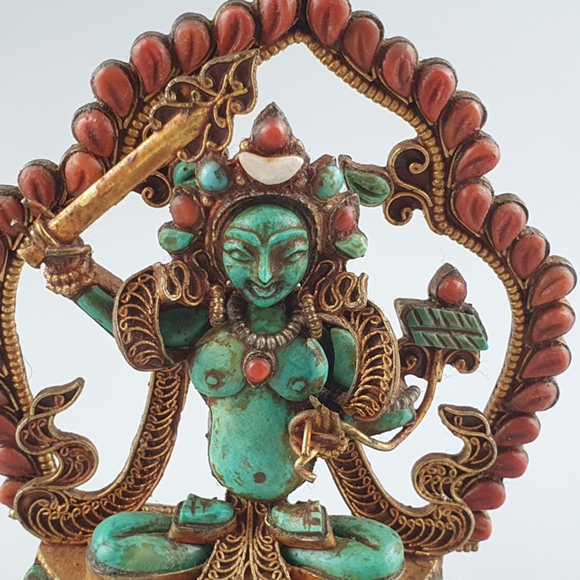 Figur des Manjushri (Bodhisattva der Gelehrsamkeit) - tibetisch, 20. Jh., Silber-Kupfer-Legierung,  - Bild 2 aus 8