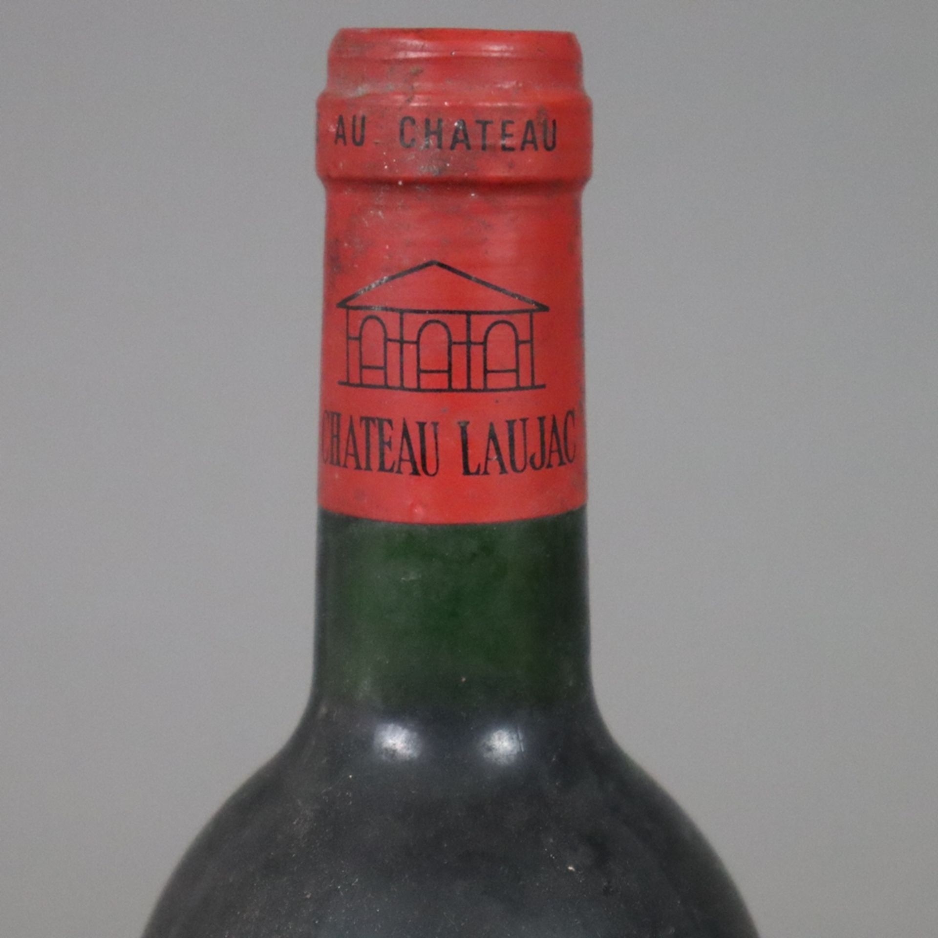 Wein - 1996 Château Laujac, Médoc, France, 0,7 L, Flasche verschmutzt, Etikett stark beschädigt - Image 3 of 6