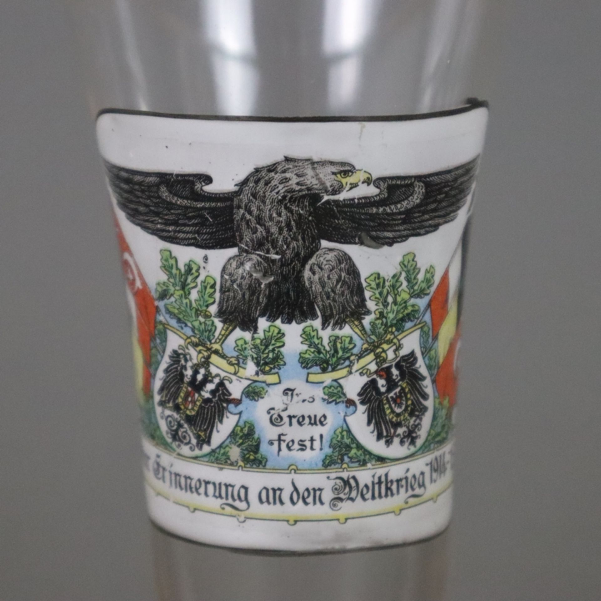 Erinnerungsglas - "Zur Erinnerung an den Weltkrieg 1914-15", Klarglas, schauseitig mit polychromem - Image 2 of 7