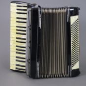 Akkordeon Hohner Organola II-C - Deutschland, schwarzes Gehäuse, 41 Tasten, IV-chörig, 120 Bässe, m