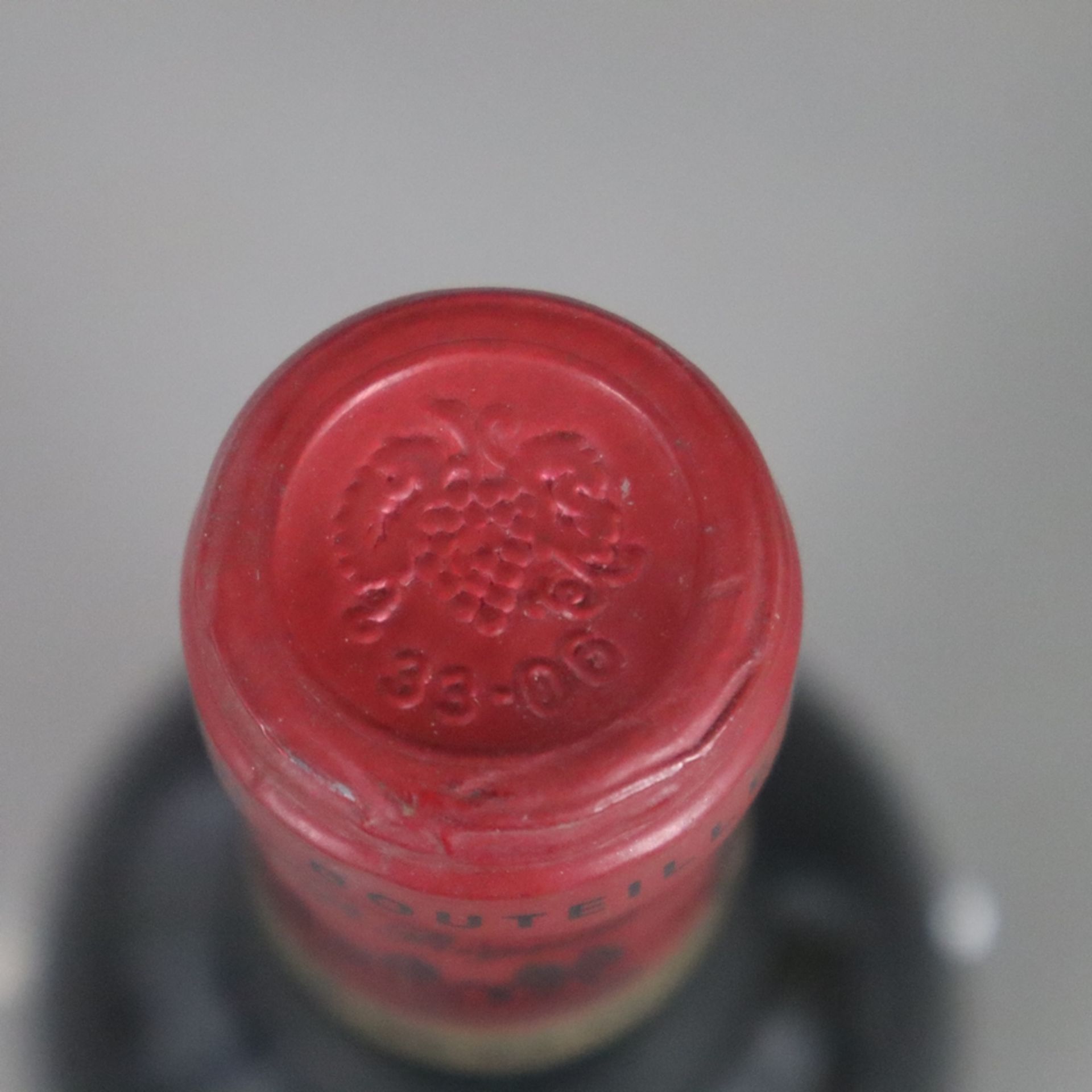 Wein - Château Tour Prignac Médoc, France, 0,7 L, Flasche verschmutzt, Etikett stark beschädigt, Fe - Image 2 of 4
