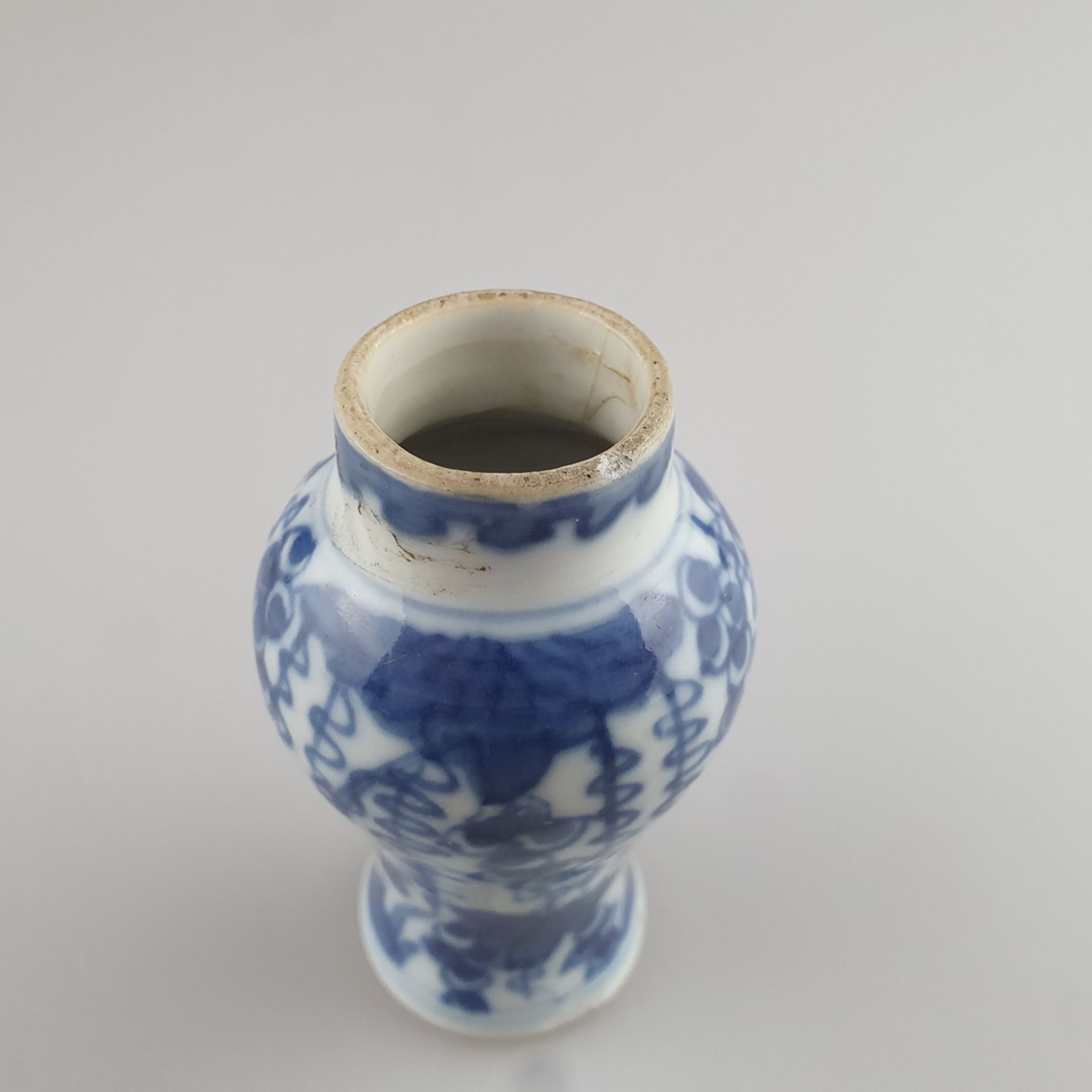 Konvolut Miniaturgefäße- China, 3-tlg, diverse Formen und Dekore in Unterglasurblau, 1x mit Drachen - Bild 7 aus 10