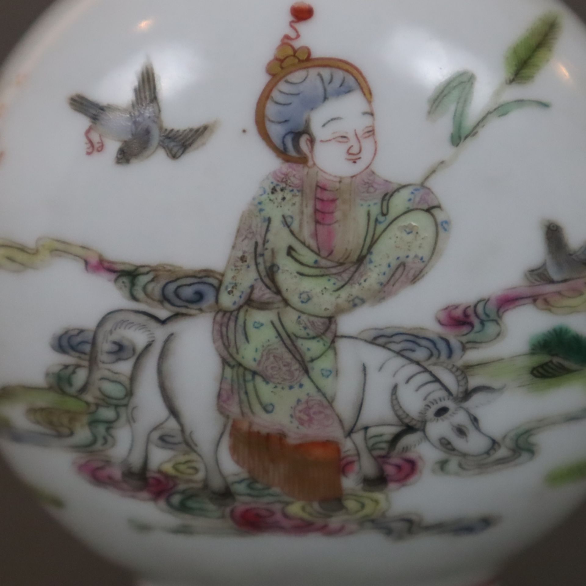 Famille rose-Snuffbottle - China frühes 20.Jh., fein gemalter Dekor mit mythischen Figuren in kunst - Image 3 of 6