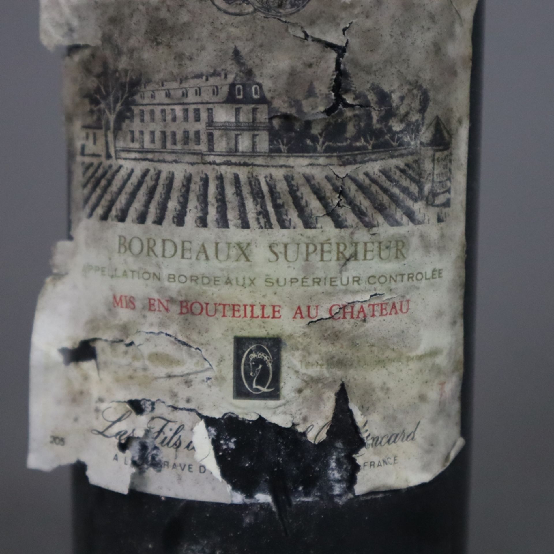 Wein - 1981 Château de Terrefort-Quancard, Bordeaux Supérieur, France, 0,7 L, Flasche verschmutzt, - Image 6 of 6