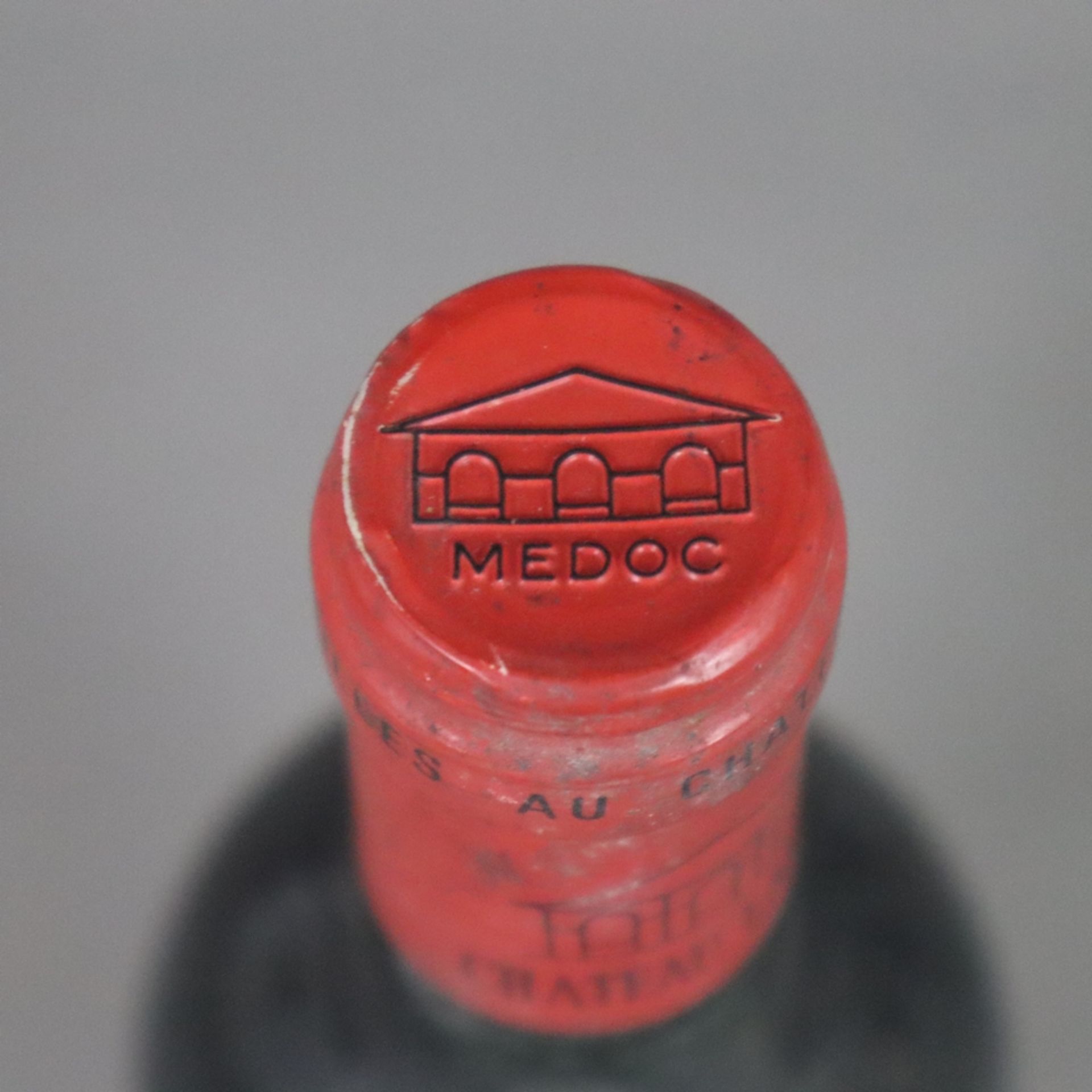 Wein - 1996 Château Laujac, Médoc, France, 0,7 L, Flasche verschmutzt, Etikett stark beschädigt - Image 2 of 6