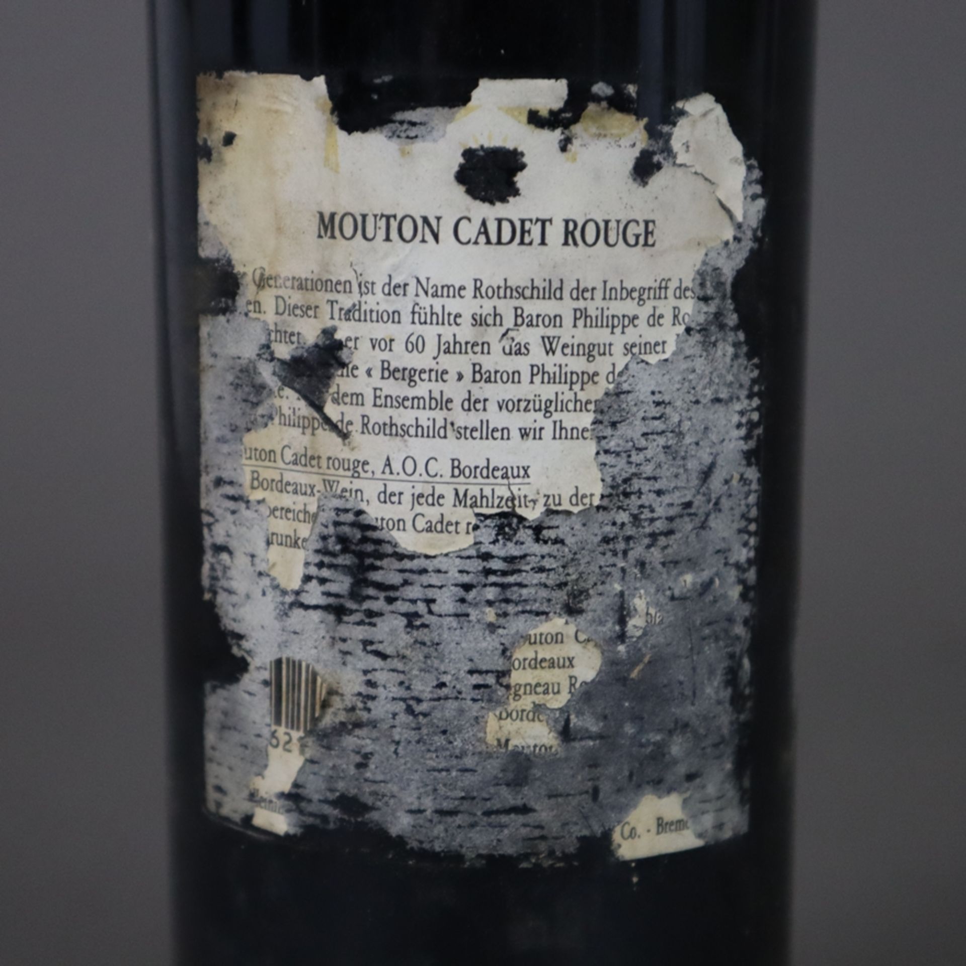 Wein - 1986 Baron Philippe de Rothschild Mouton Cadet, France, 0,7 L, Flasche verschmutzt, Etikett  - Bild 6 aus 6