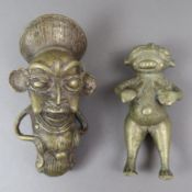 Pfeifenkopf & Statuette - wohl Bamum, Kameruner Grasland, Bronze goldfarben patiniert, Pfeifenkopf 