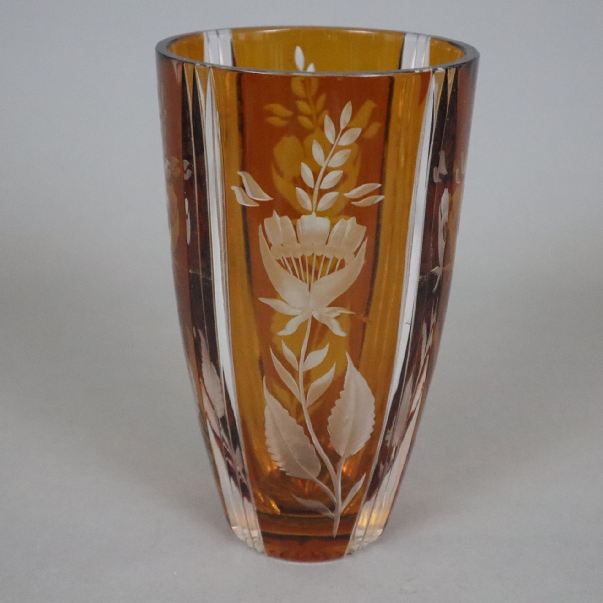 Drei Glasvasen - Haida, Oertel/Carl Meltzer & Co., um 1910-1920, diverse Formen und Dekore, farblos - Bild 2 aus 8