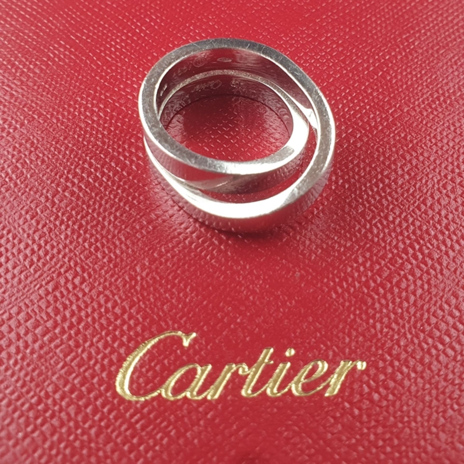 CARTIER-Ring «Paris Nouvelle Vague» - Weißgold 750/000 (18 K), massive, glatte, gekreuzte Schiene, - Bild 2 aus 8