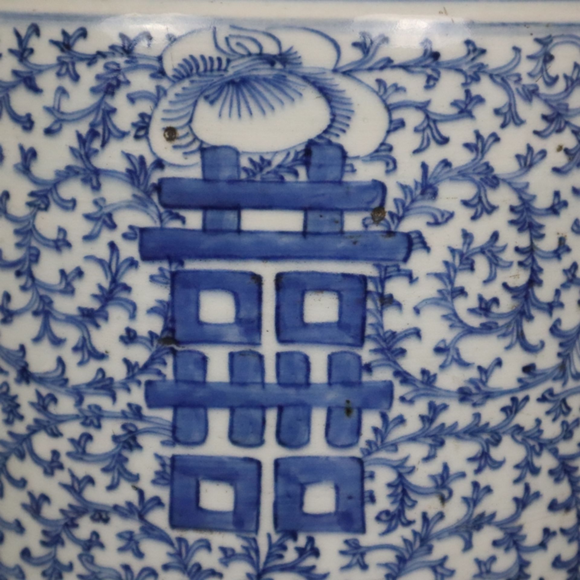 Blau-weiße Bodenvase - China, späte Qing-Dynastie, Tongzhi 1862-1875, sog. „Hochzeitsvase“, auf der - Bild 10 aus 14