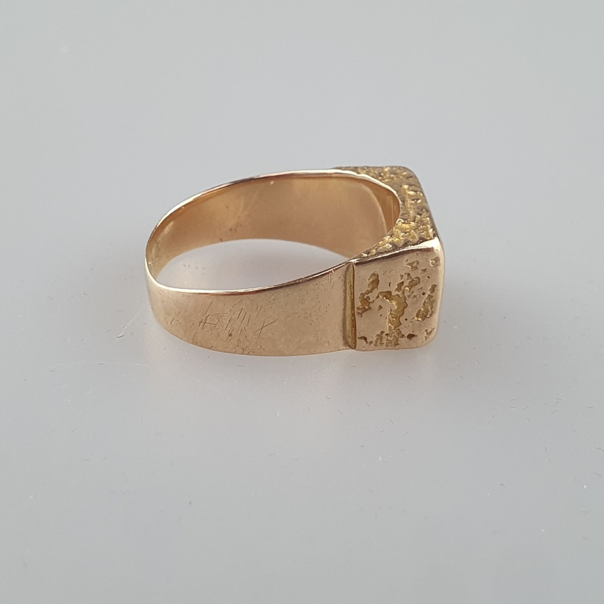 Design-Herrenring - Lapponia/Finnland, Gelbgold 585 /000 (14 K), länglicher rechteckiger Ringkopf m - Bild 4 aus 6