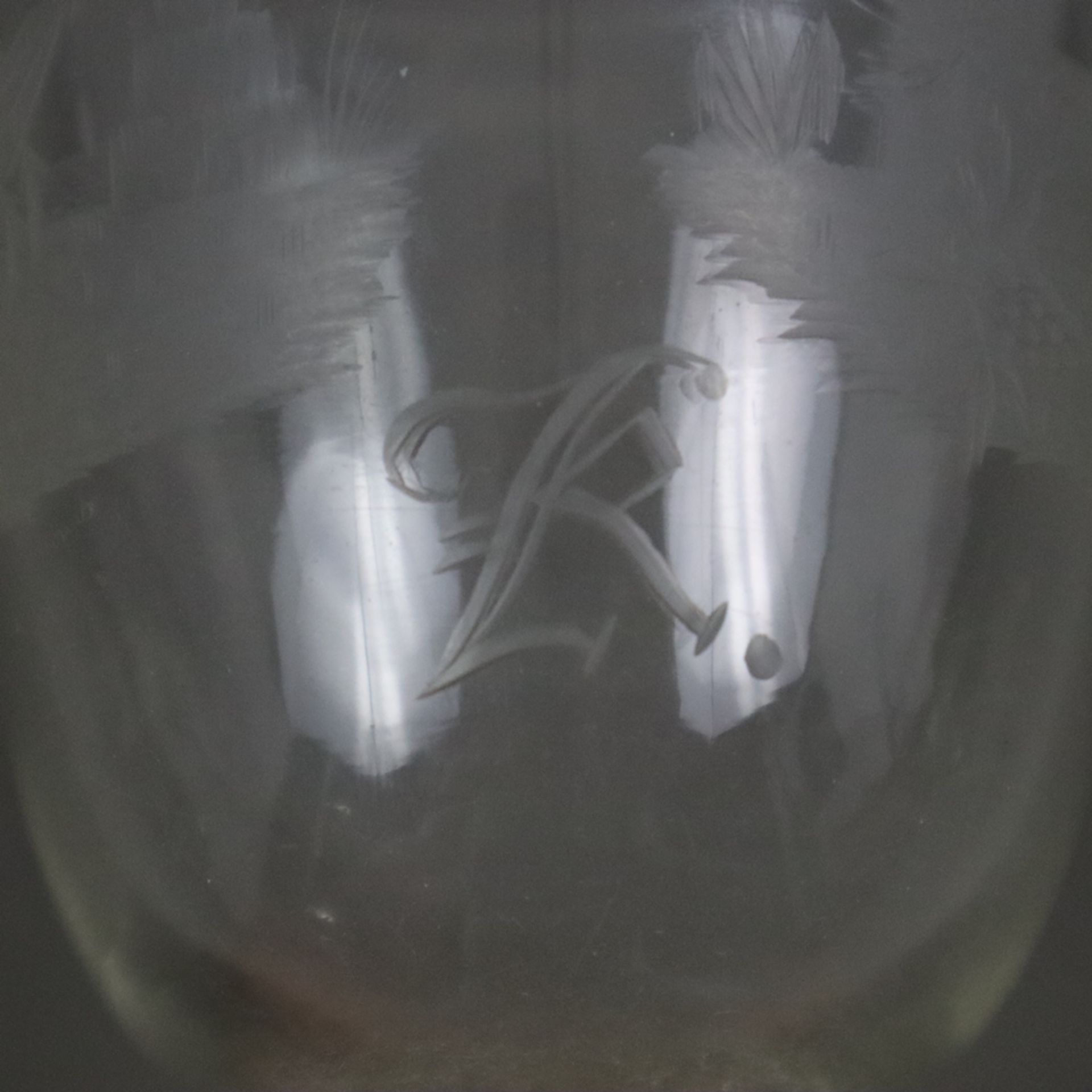 Fußglas - Mitte 19. Jh., wohl Norddeutschland, farbloses Glas, auf rundem Standfuß Balusterschaft m - Bild 5 aus 9