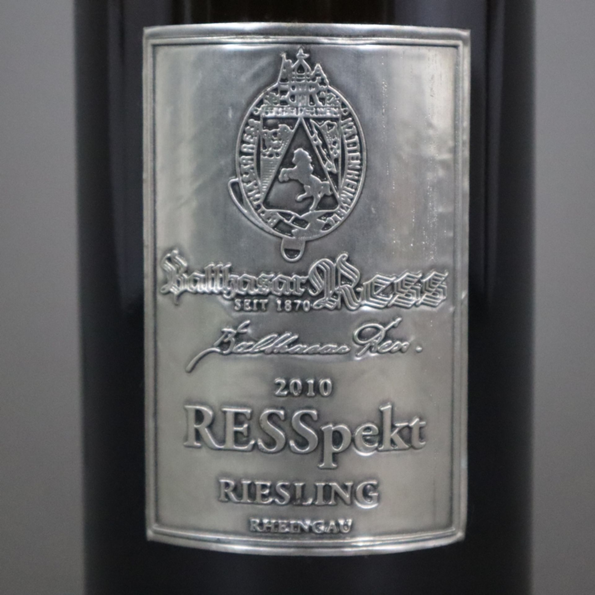 Wein - 2010 „RESSpekt“ Rheingau Riesling, 1,5 l Magnum, Füllstand: High Fill, Flasche 76/120, mit W - Bild 3 aus 6