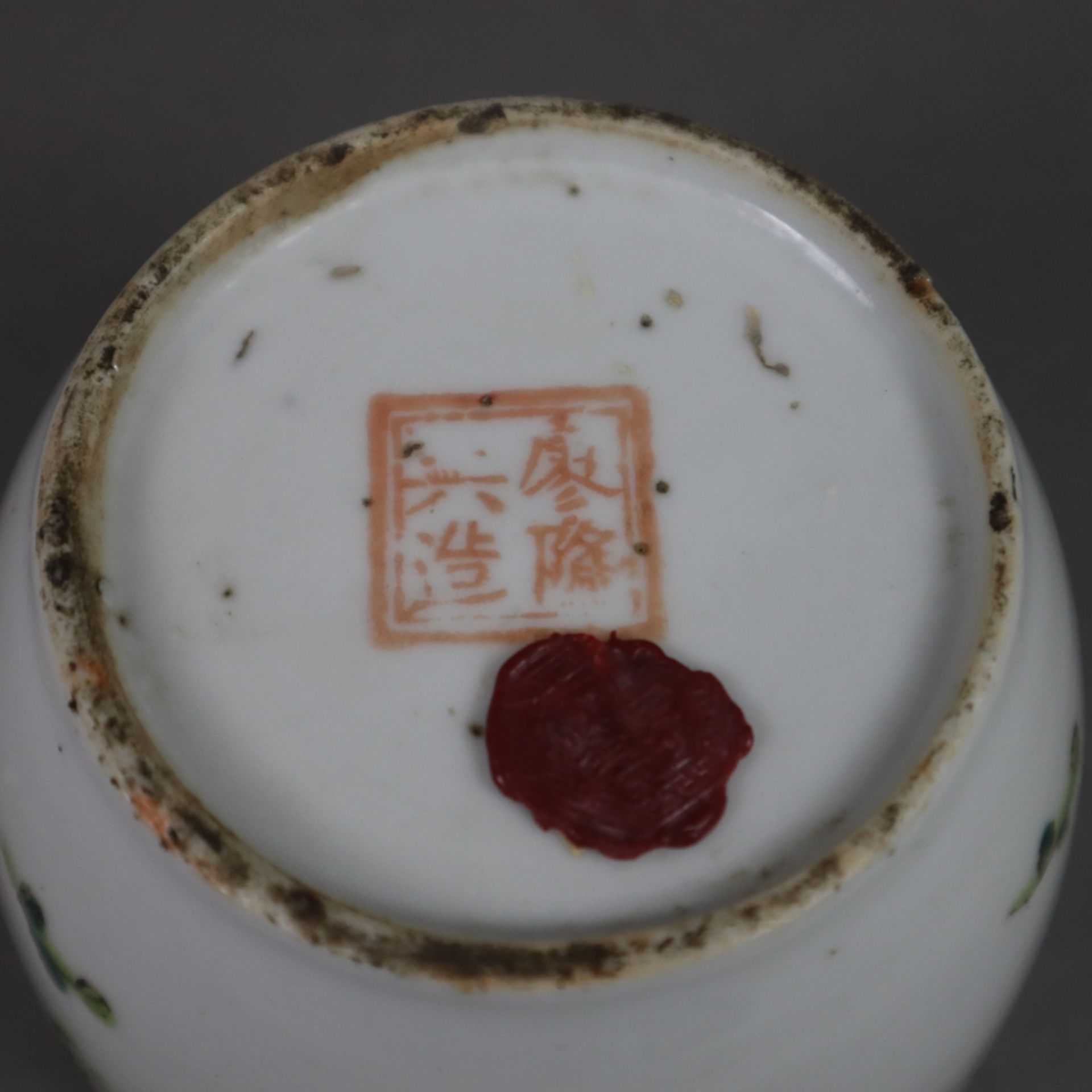 Deckeldose - China, Deckeldose in der sog. "Granatapfelform", Dekor mit blühenden Zweigen in polych - Bild 7 aus 7