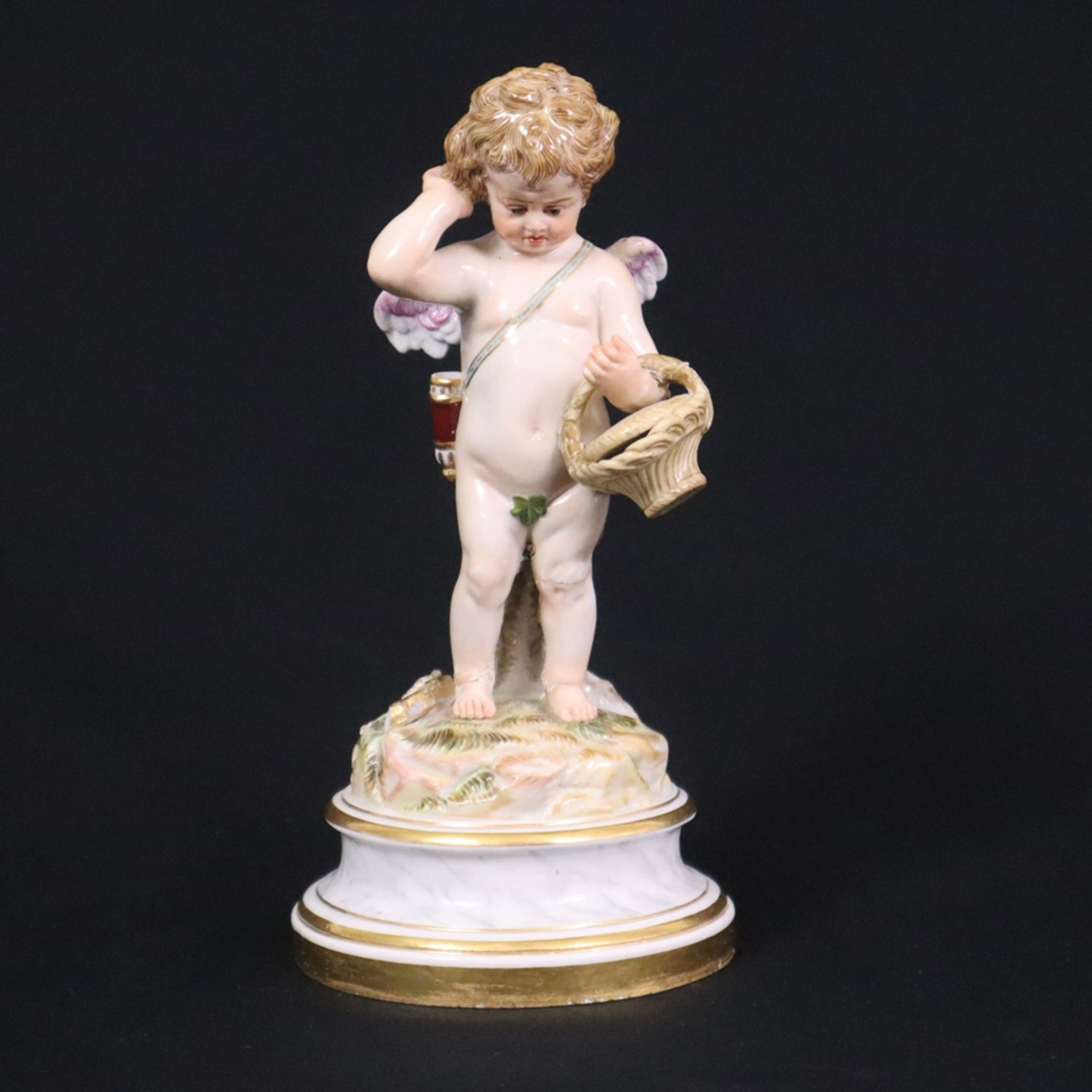 Porzellanfigur "Amor bekommt einen Korb und kratzt sich enttäuscht hinterm Ohr" - Meissen, um 1900,